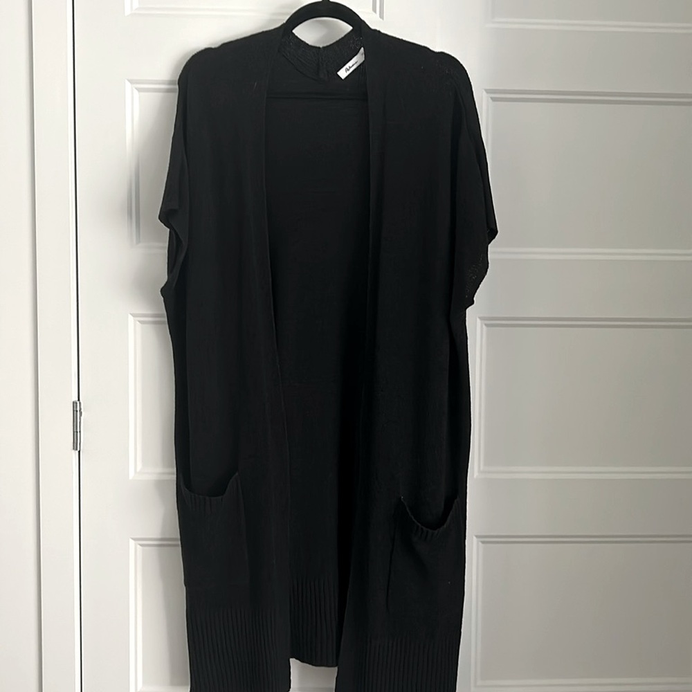 Long open cardigan with cap sleeve